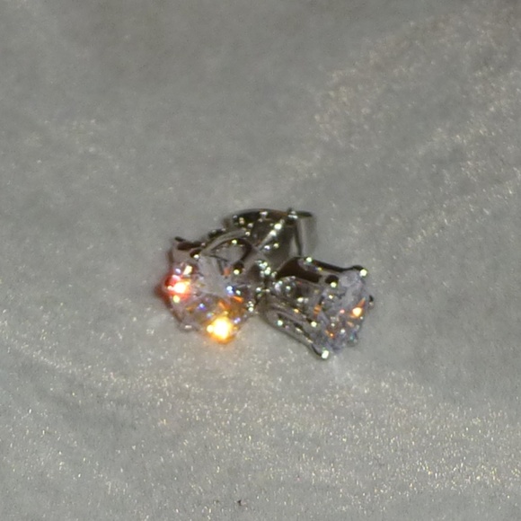 14K White Gold Plated CZ Stud Earrings 6 Pairs New - Picture 3 of 7